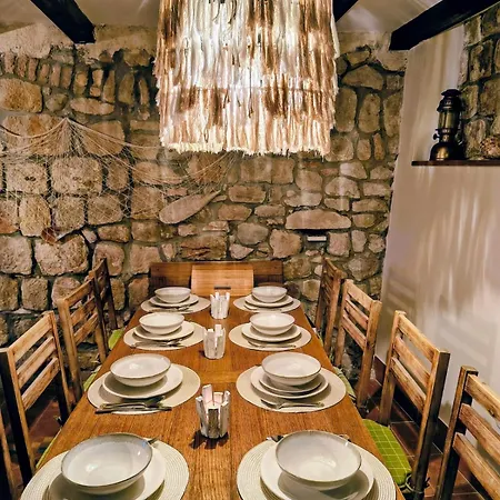 Luce Island House *